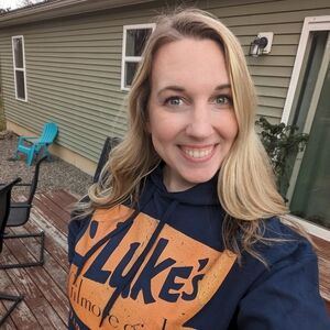 Meet your Posher, Ashley